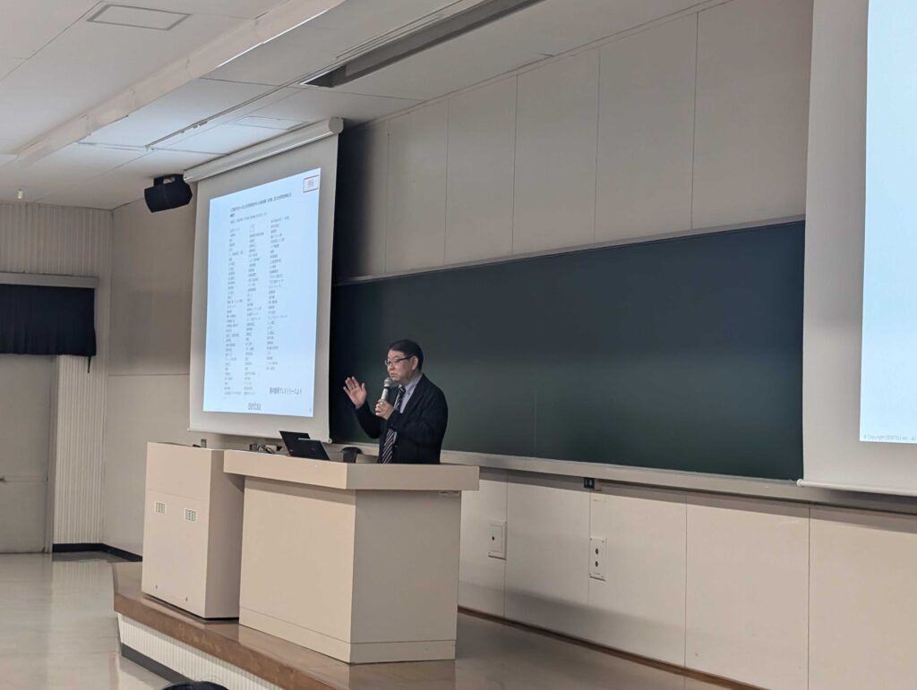 ご講演中の松永法友会会員
